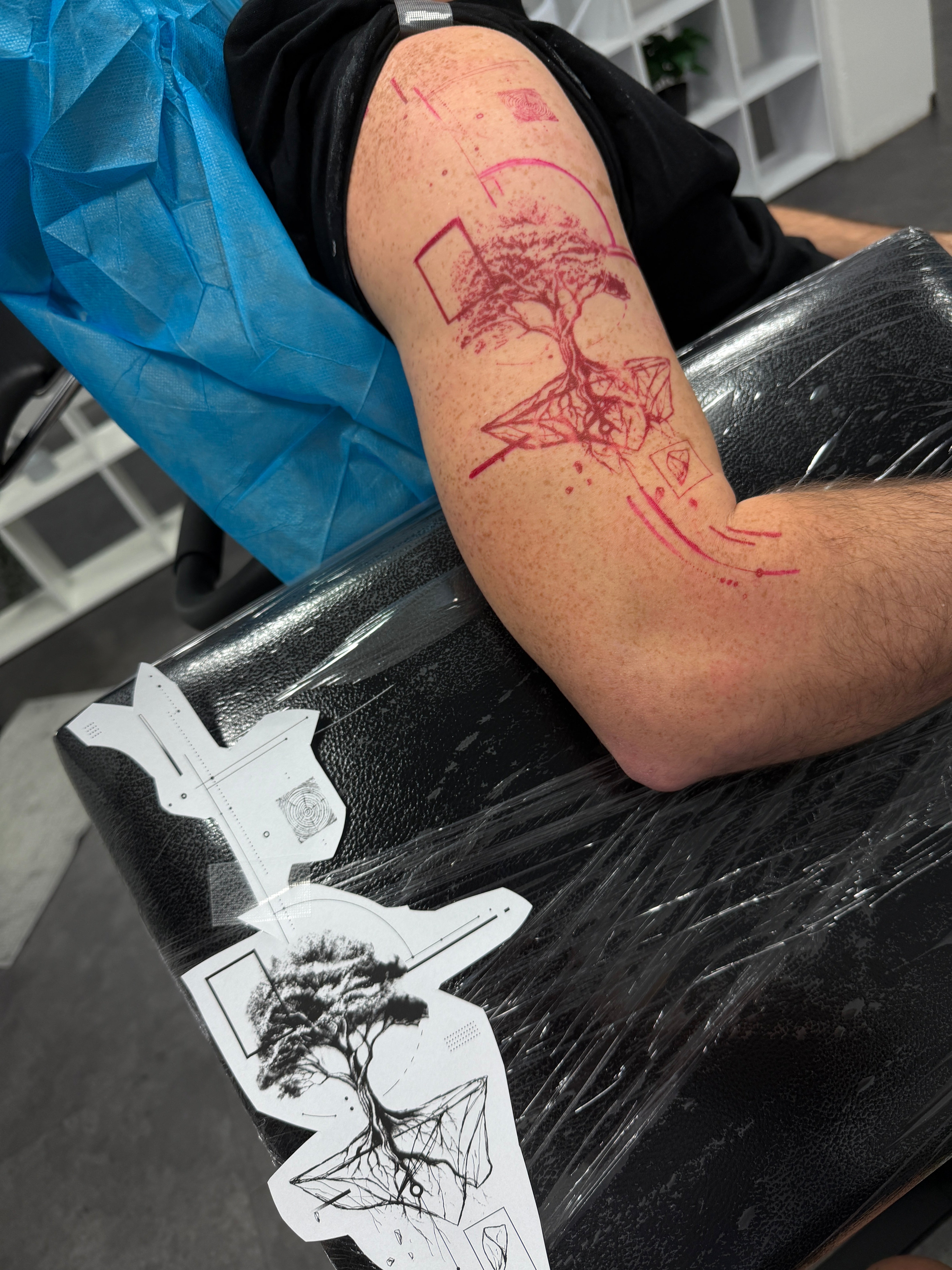 Erstes Tattoo planen: Tipps zu Entscheidung, Platzierung & Stil - PMT|SKetch