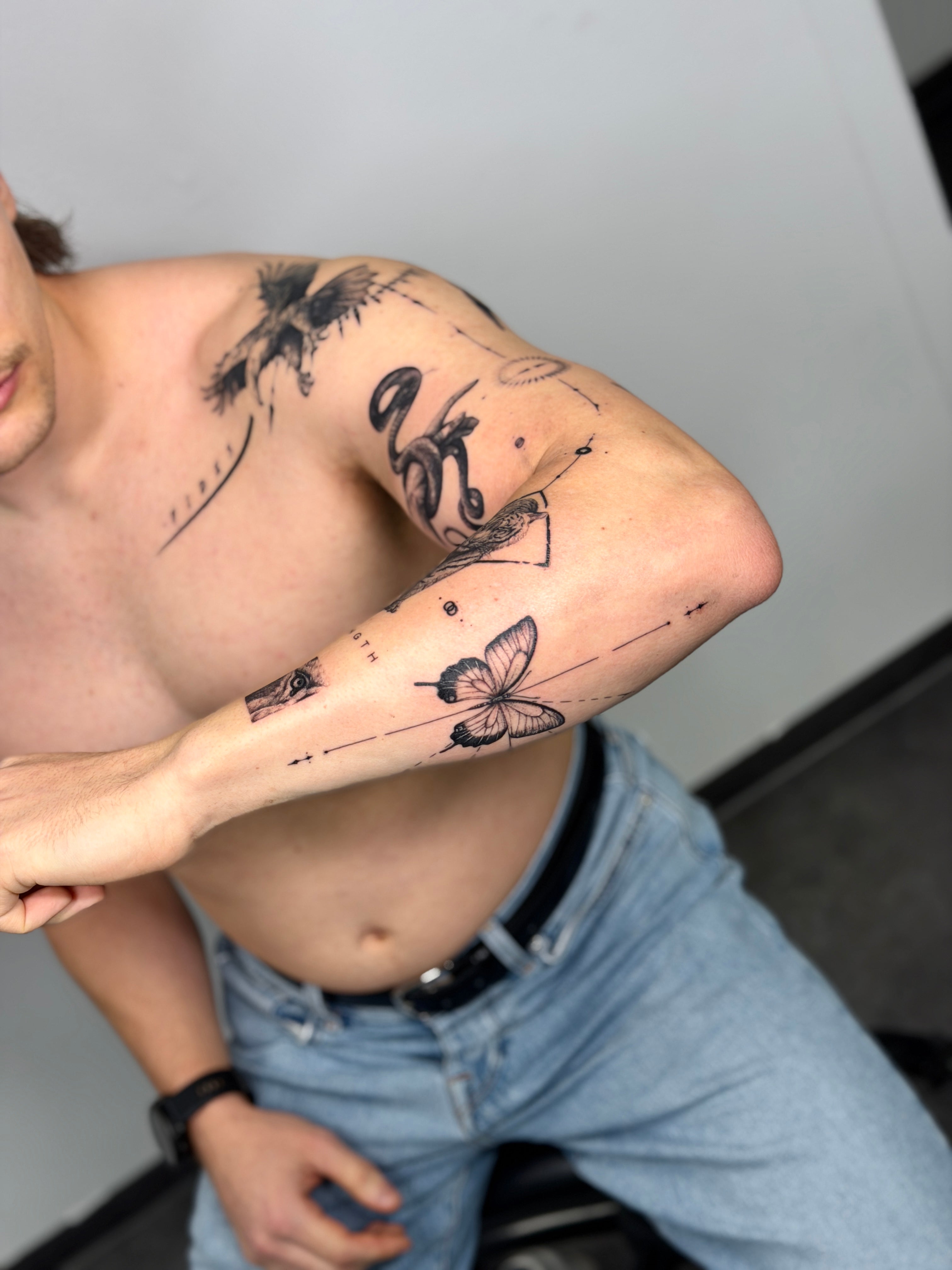 Dein erstes Tattoo: Checkliste für Vorbereitung & weniger Schmerzen