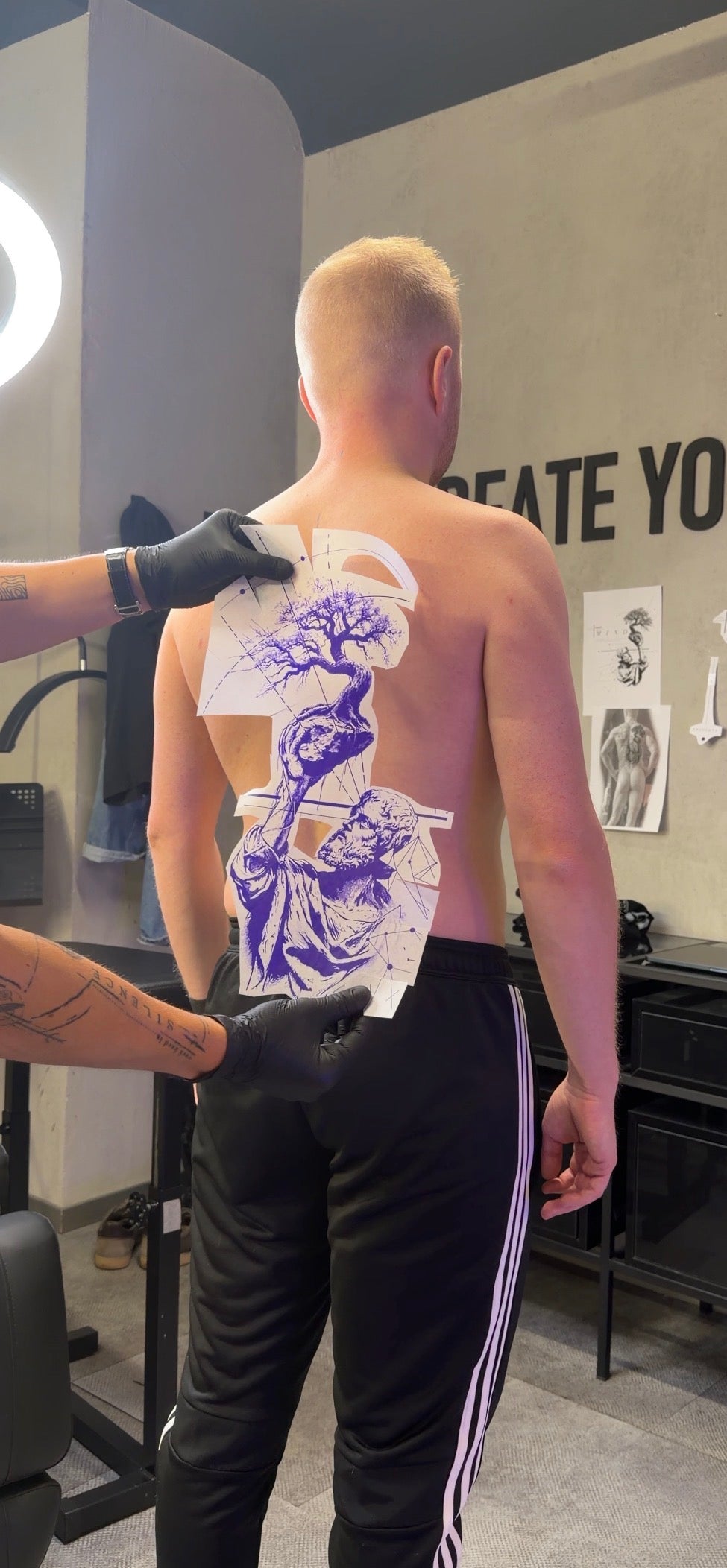 Guest Spot Frankfurt: Fine Line Tattoos & Backpiece - PMT | Sketch
